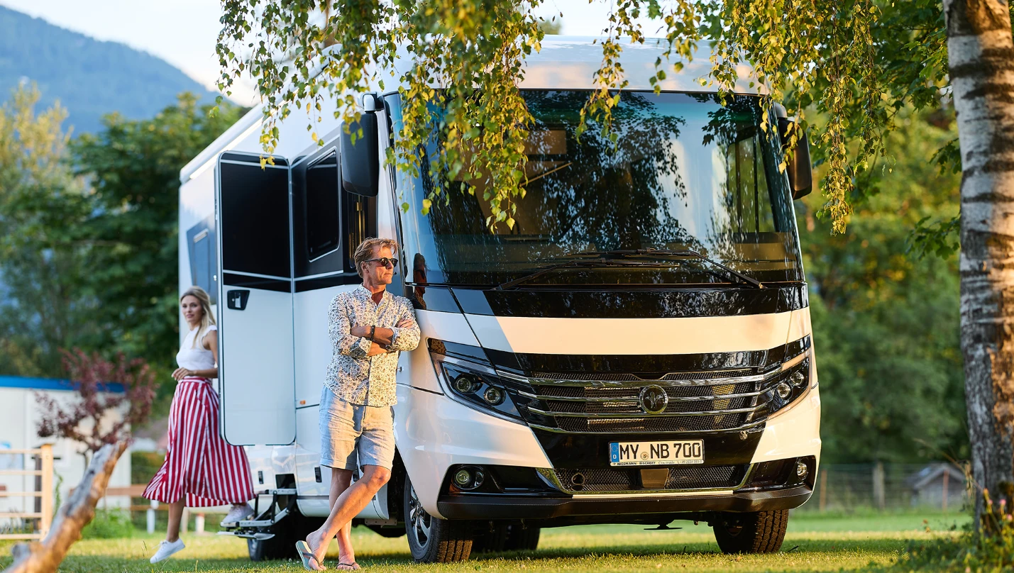 Et slående design, et stilig interiør, en høyteknologi kombinert med et unikt sikkerhetskonsept med kollisjonsputer: de nye Flair-modellene er bygget for lange kjøreturer over hele verden.